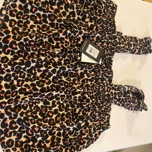 Beautiful plus size tank for spring